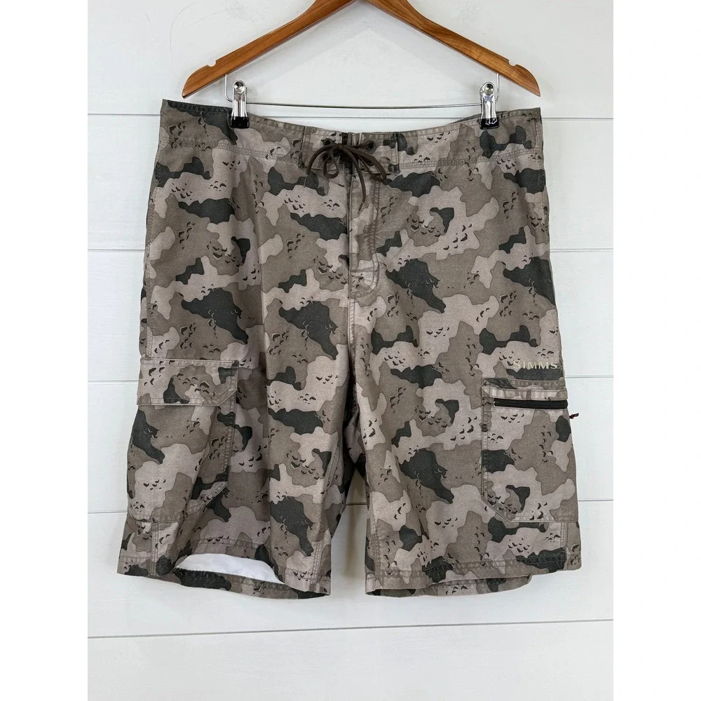 Simms Hex Camo Fishing Cargo Shorts Zip Pocket Wading Outdoor Brown Gray XL